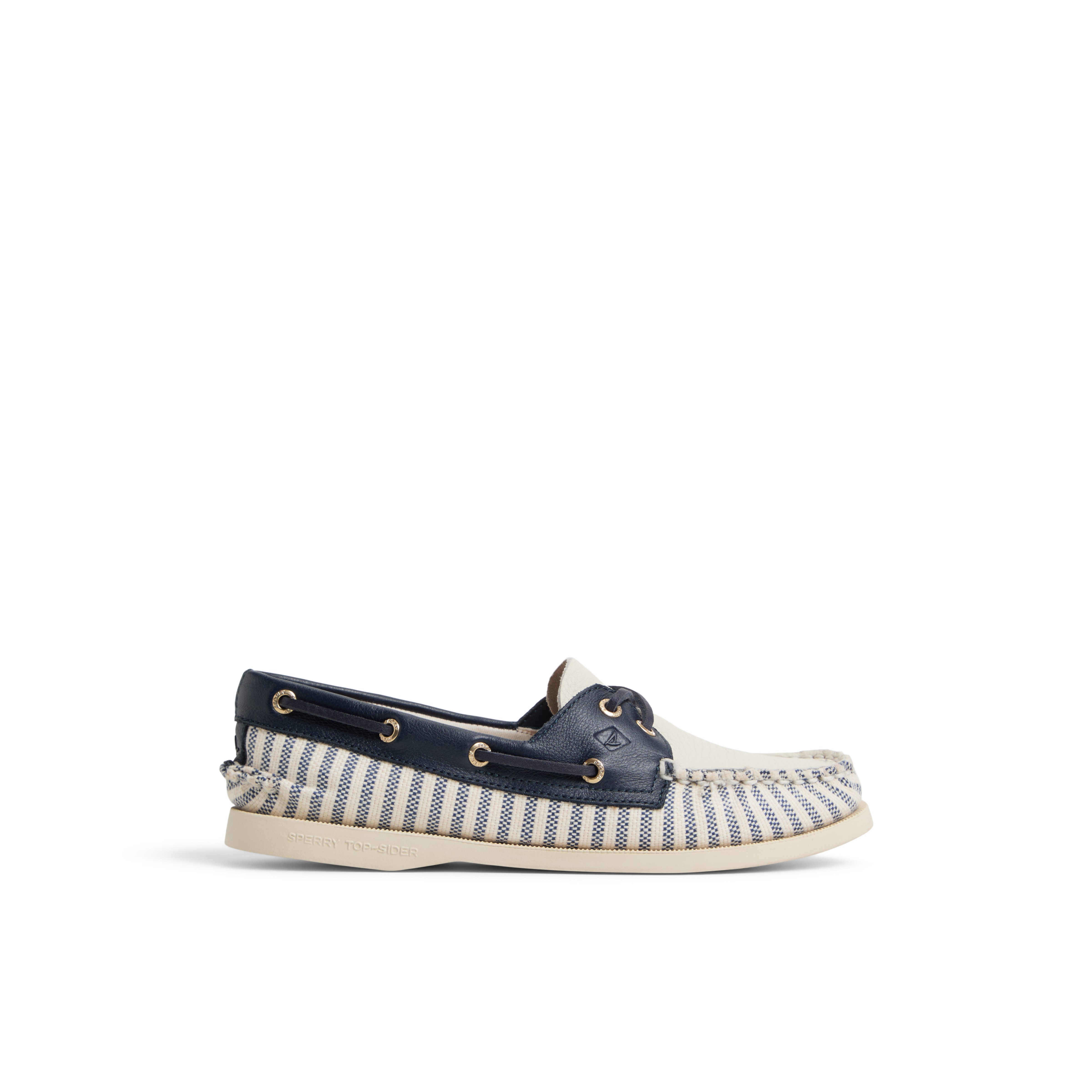 ao 2 eye_wm_white_120-003-